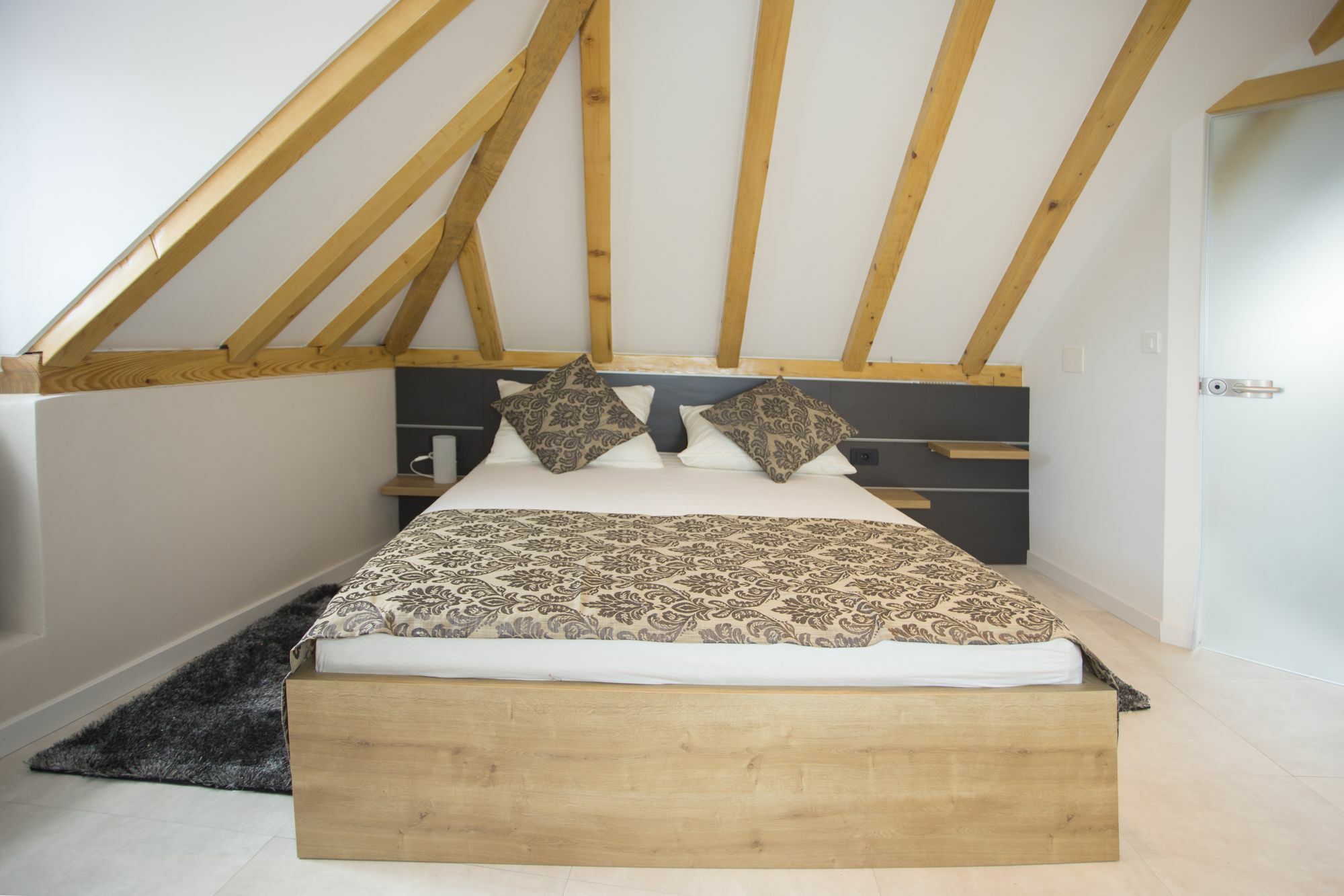 Situs Residence Сплит Экстерьер фото